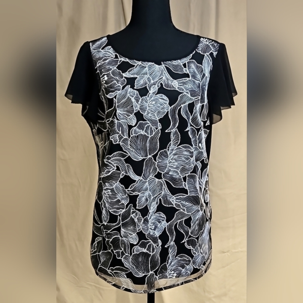 White House Black Market Blouse White Lace Layer Black Cap Sheer Sleeves